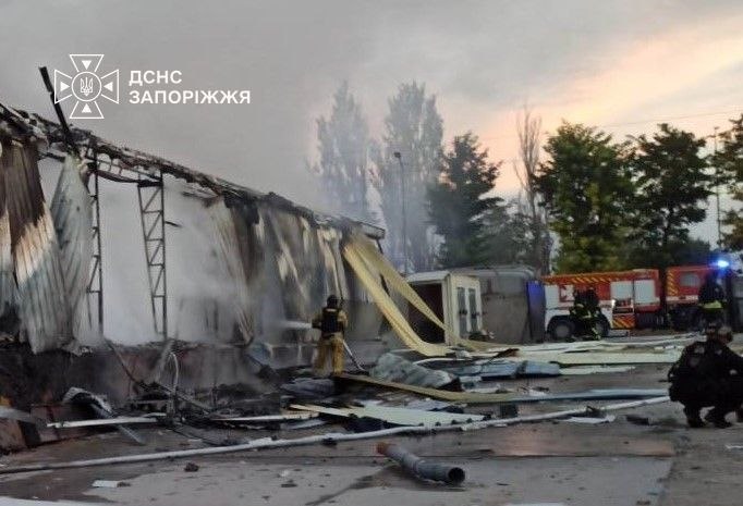 khvl_info's tweet photo. 🔥 За добу у Запоріжжі та передмісті виникло шість пожеж

Рятувальники загасили складське приміщення на площі 500 м² та близько двох гектарів сухої рослинності.

Сапери знищили три вибухонебезпечні предмети.

📌 Джерело: ДСНС Запоріжжя https://t.co/Z1cHY4QRLU