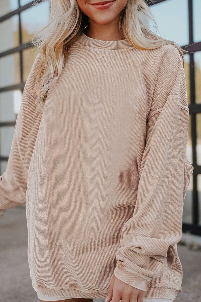 BoutiqueKalea's tweet photo. KaleaBoutique Ribbed Corded Oversized Sweatshirt #womensweater #fallstyle
$19.95
➤ https://t.co/SQJBxJfWQn
