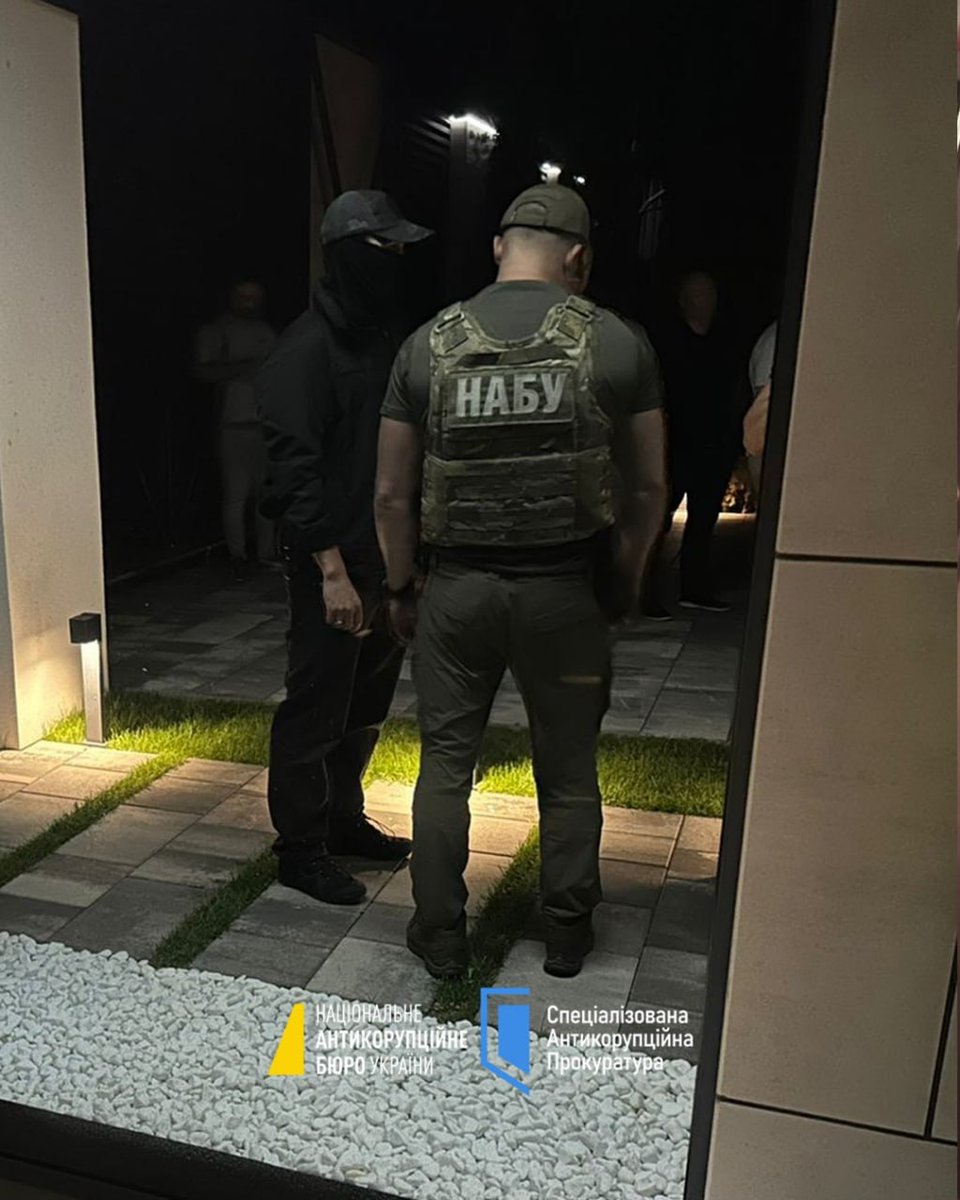 censor_net's tweet photo. "Кришування" кол-центрів і відмивання майна: викрито злочинну організацію на чолі з посадовцем Офісу генпрокурора, - НАБУ

https://t.co/AlIrkL20Ln https://t.co/MeMTePxhDp
