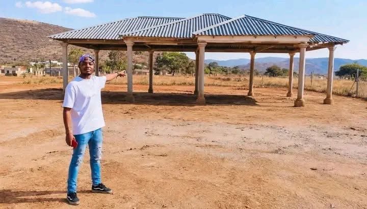 Nassif_01_'s tweet photo. Is it okay to start with the roof when constructing a house, or we are all supposed to start from down https://t.co/Lj0c8IrjvW