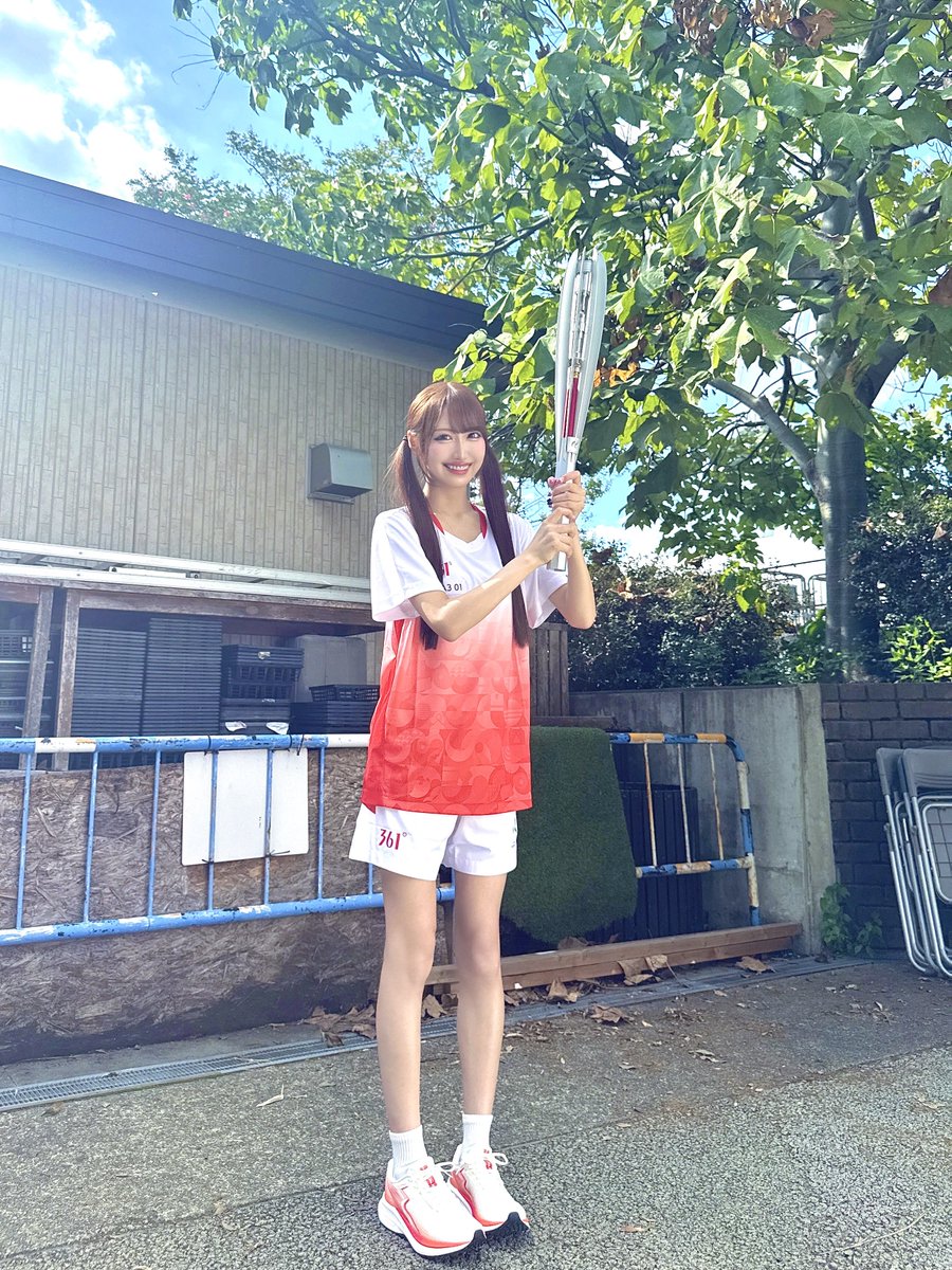 MIYOMARUKO's tweet photo. トーチ重かったーーー！！！😆❤️
#aichinagoya2026
#愛知名古屋2026聖火リレー https://t.co/MpKH4ledBB