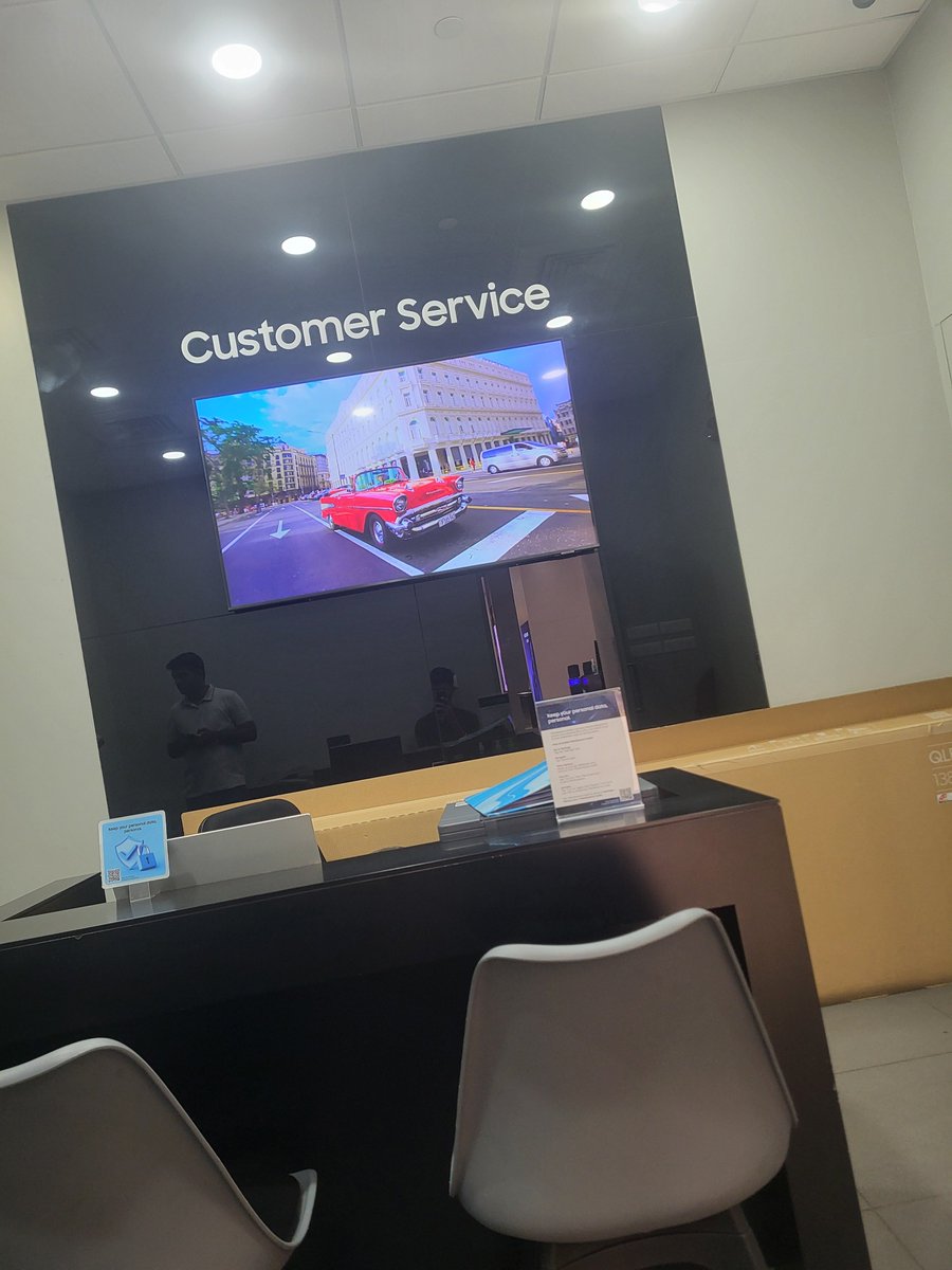 FraMeSToR_'s tweet photo. @SamsungIndia @SamsungMobile No staff at CS 

Address No UG 06, Phoenix Mall of Millennium, Shankar Kalat Nagar, Wakad, Pimpri-Chinchwad, Pune, Maharashtra 411057 https://t.co/JOhTJnvyFi
