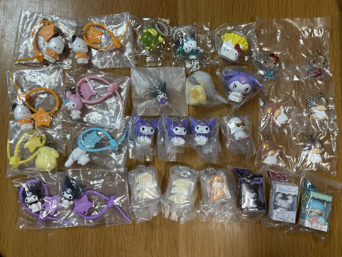 sa60407853's tweet photo. 【交換】
サンリオ mikko PEANUTS オラフ
カラともマスコット クレヨンしんちゃん ひまわり けろけろパーティー めじるしアクセサリー 交換

譲 ))画像1〜4
求 ))固ツイ  mikko、キティ何でも検討します

ムースはmikkoめじるしとの交換優先

アプリ通し
お気軽にお声掛けください🎀 https://t.co/0aUj9DIlix