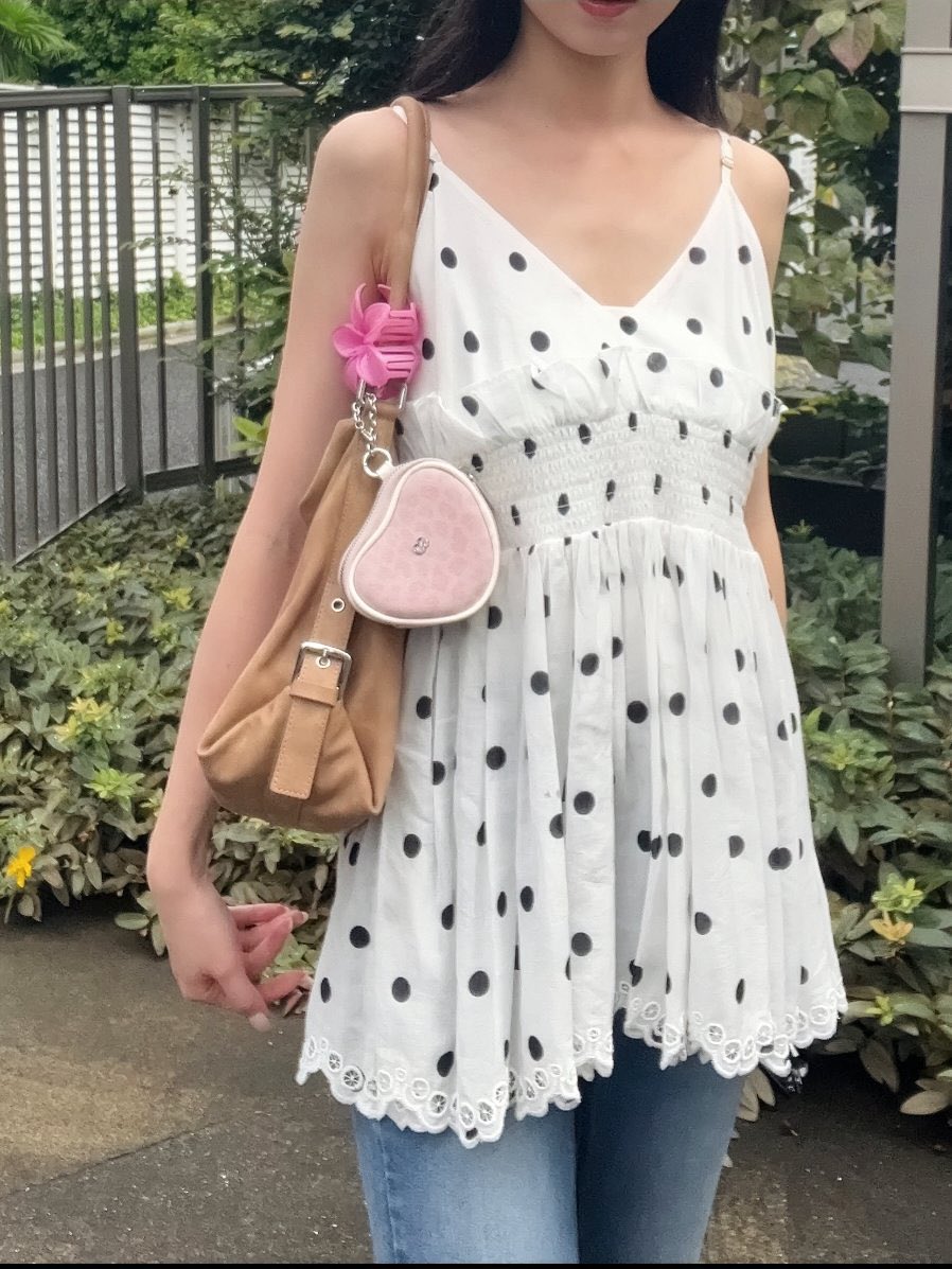 mire20uie's tweet photo. โ๏ธ๐ณ๐
Live life the way you want.
#streetstylelook #dailyoutfitinspo #dailystyleinspo #whattowearnow #springtrends #summerfashion
#femininefashion https://t.co/JSRWzZJHKL