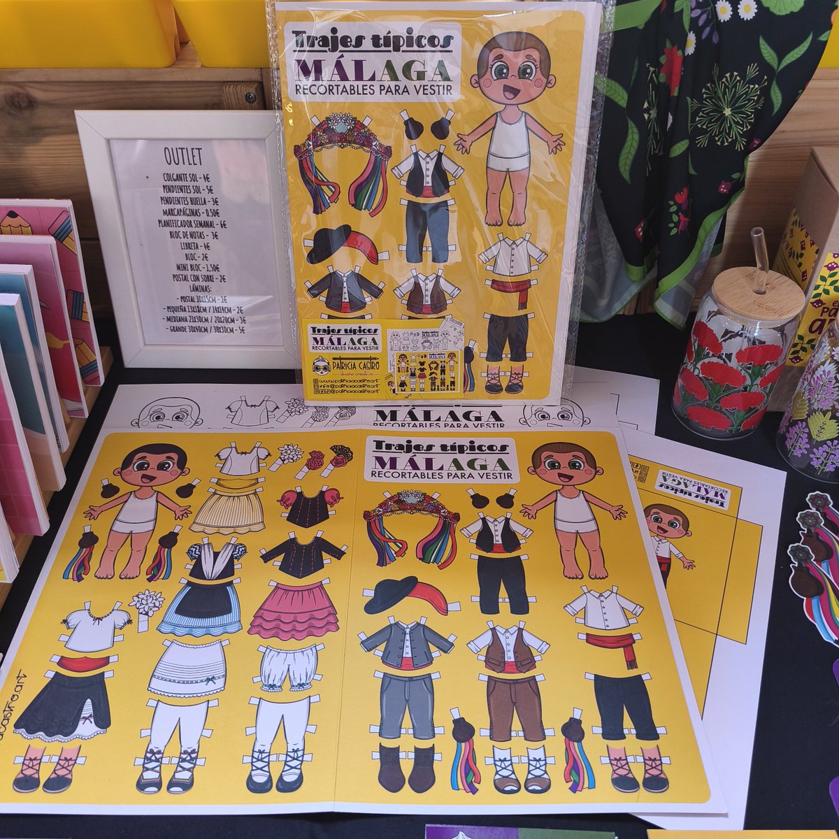 samusolorzano's tweet photo. AGOTADOS.
Parece que el recortable de los trajes típicos de Málaga ha gustado. 🤗
(Llegarán más). https://t.co/s74pIlbDk4