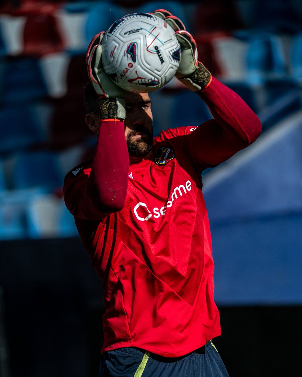 LevanteUD's tweet photo. 💪 Máxima concentración para el #MálagaLevanteUD. https://t.co/EWOs2ZJhu2