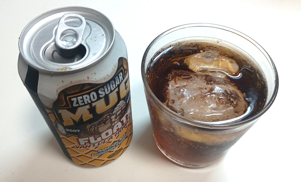tkmt525_2's tweet photo. 届いたぞ。飲むぞ。
#mugrootbeer
#vanillahowler
#マグルートビアフロートバニラハウラー
#ルートビア https://t.co/Ps6aXX3u4M