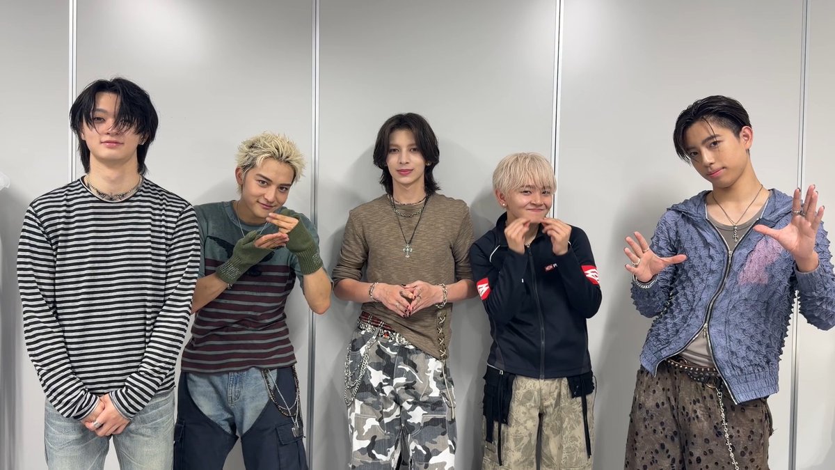 starglow_bmsg's tweet photo. 〖 STARGLOW Official Fan Club 𖤐 〗

✦ ────────── ✦

              MESSAGE
      From STARGLOW✉️

✦ ────────── ✦

『ASUTO MUSIC PARK 2026』 Thank you!!!!!

✔️新規入会はこちら
https://t.co/MtWFh38ejW

#STARGLOW
#STARGLOW_withSTARS https://t.co/110HCeGz3p