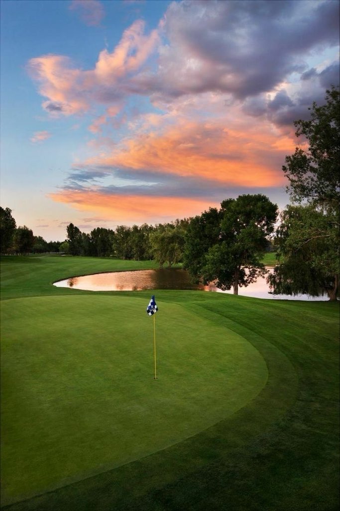 charisfatasy's tweet photo. Good morning peeps 
#FairwayFeels #GraceCharis #GolfJourney #CharisFantasy #GOLF #GOLFUSA https://t.co/gc7gFsEyNy
