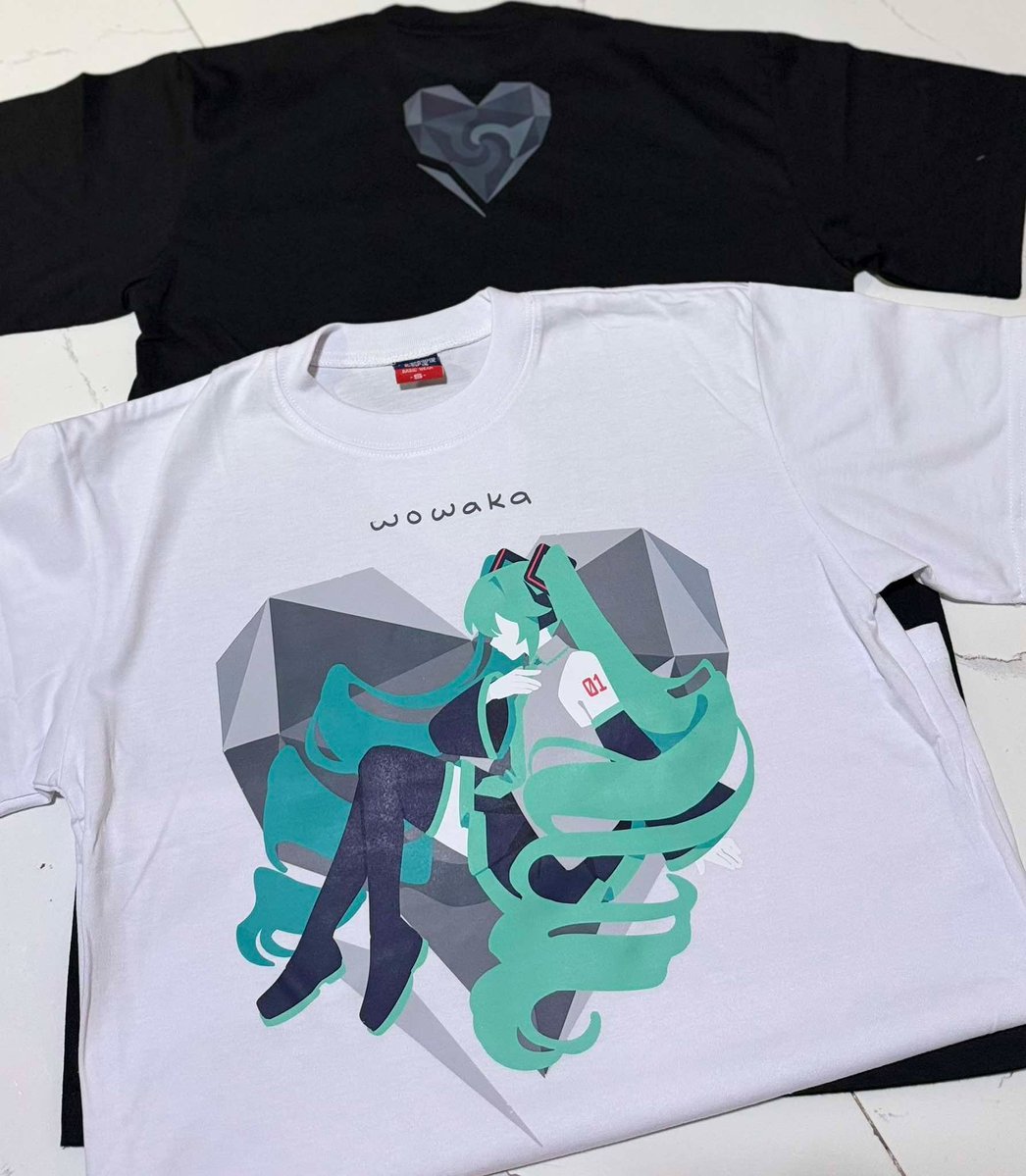 grimruu's tweet photo. made a new shirt design for mikufes! 🩶 https://t.co/wab1AGSyqg