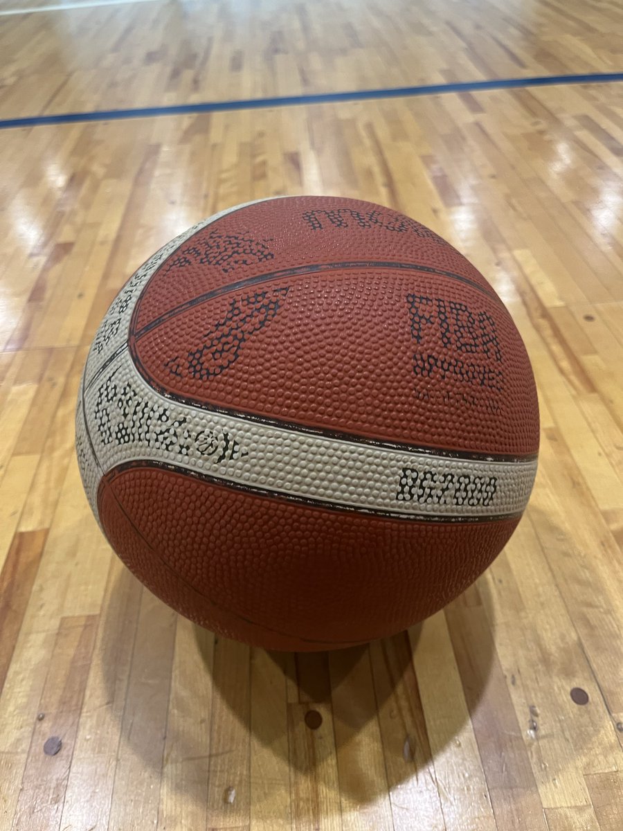 HALColorSing's tweet photo. 今日は日頃の運動不足を解消🏀✨

3時間半みっちりやり過ぎてヘロヘロ💦 https://t.co/qBQ6dqvFJp