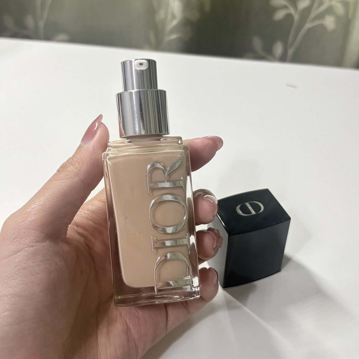 myyeoboo13's tweet photo. 📌📌 ส่งต่อรองพื้น dior สี 0n 
✨ 2290 บาทรวมส่ง ✨
ราคาเต็ม 2900 บาท 
ใช้ไปไม่ถึง 5 ครั้ง
 ของแท้ 100% สาบานค้าบ 📌📌
#ส่งต่อเครื่องสำอางมือสอง #ส่งต่อเครื่องสำอาง https://t.co/TZecLDALDu