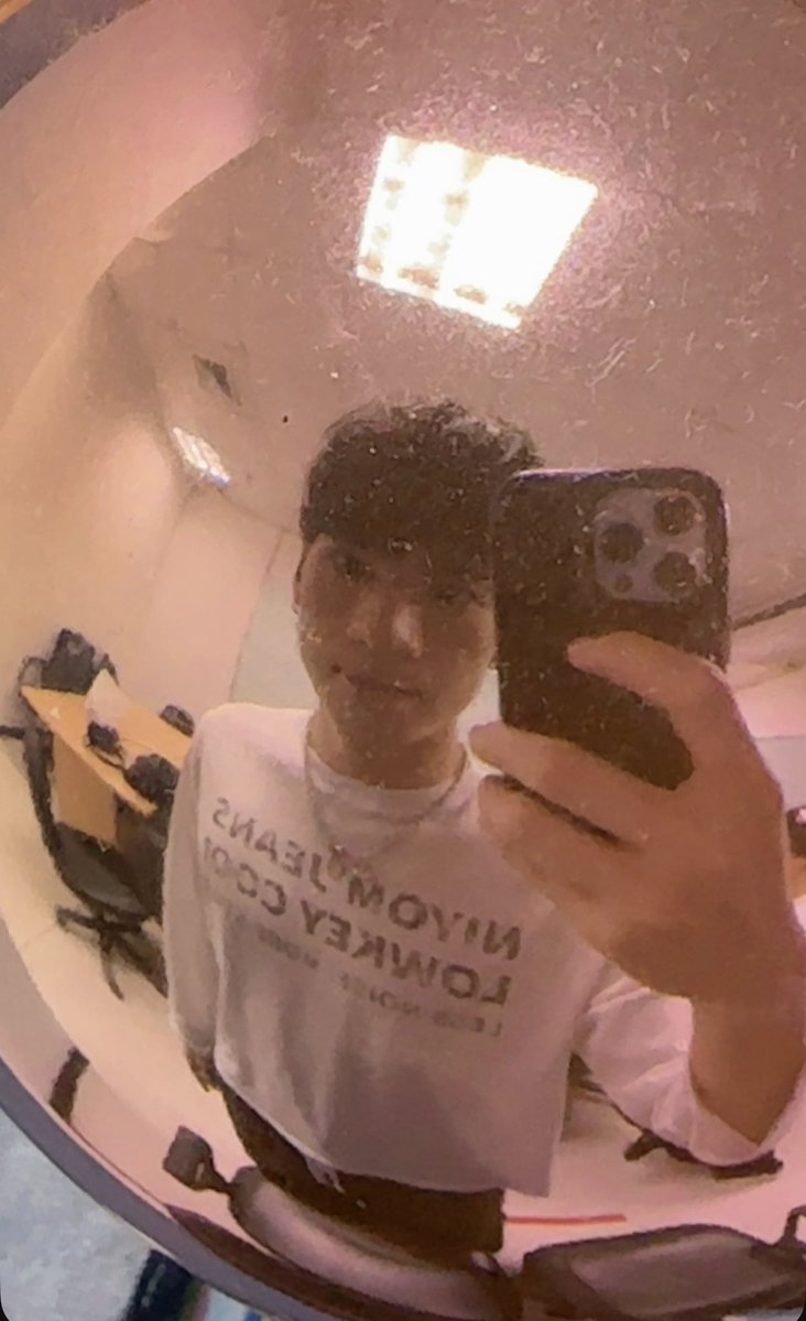 JAONORTHiom's tweet photo. ขอบคุณ นิยมยีนส์ นะคับ ที่ให้นอร์ทได้มาหาพี่ชาวขอนเเก่น ขอบคุณทุกคนที่มาหากันนะคับไว้เจอกันใหม่นะค้าบ จะกลับมาอีกแน่นอน🥰

NORTH AT DENIM FEST BY NYJ
#CDSniyonjeansxnorth
#JaoNorth https://t.co/f9O9geInk5