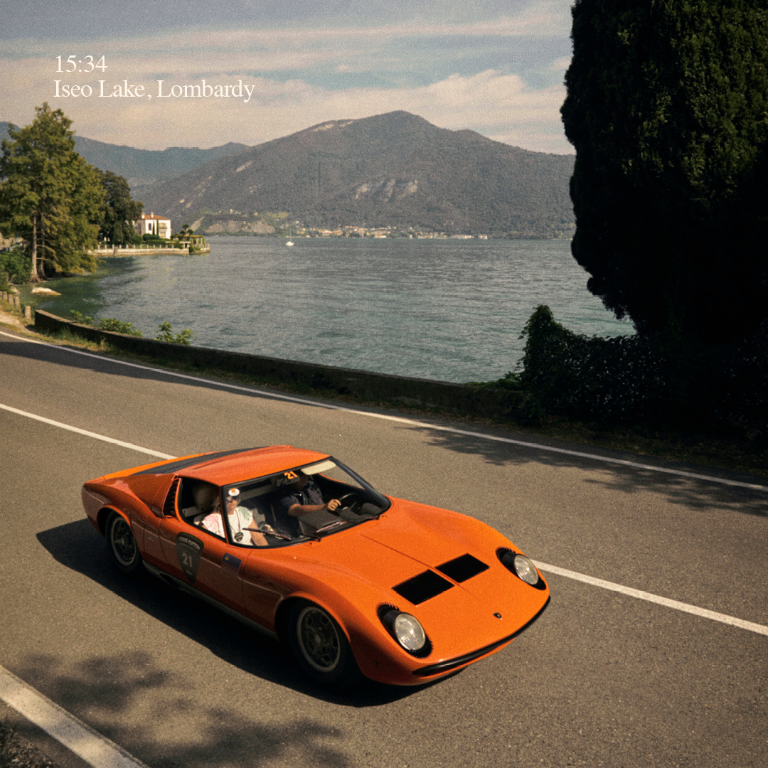 LouisVuitton's tweet photo. On the road. As the Louis Vuitton Dolomites Classic Run 2026 enters its second day, pilots sweep through the S-curves of Passo della Mendola, following a route from Passo Val Gardena and Lago di Santa Giustina to Lake Iseo.

#LVClassicRun26 #LVDolomitesClassic #LouisVuitton https://t.co/ret0egJh89