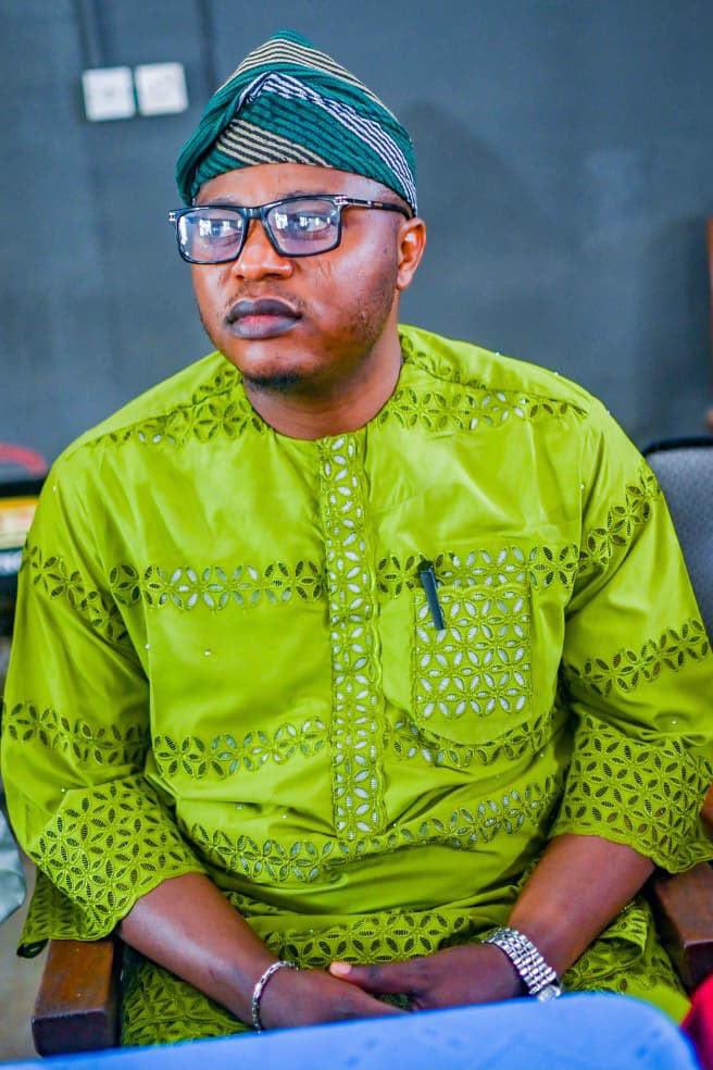RealFikayomi66's tweet photo. Hon. Ibrahim Taofeeq Kayode  ITK is not here for the politics of sectional. 
He is here to serve all and sundary with  honour, integrity, and good representation. 💯

This is the time for YOUTH to lead. 
This is the time for SERVICE to humanity. 
This is the time for REAL REPRESENTATION.

The future is bright. The future is ITK.
Let’s build it together. Let’s rise together. 

#ITK2027 #RealRepresentation #YouthInPolitics 
#Osogbo