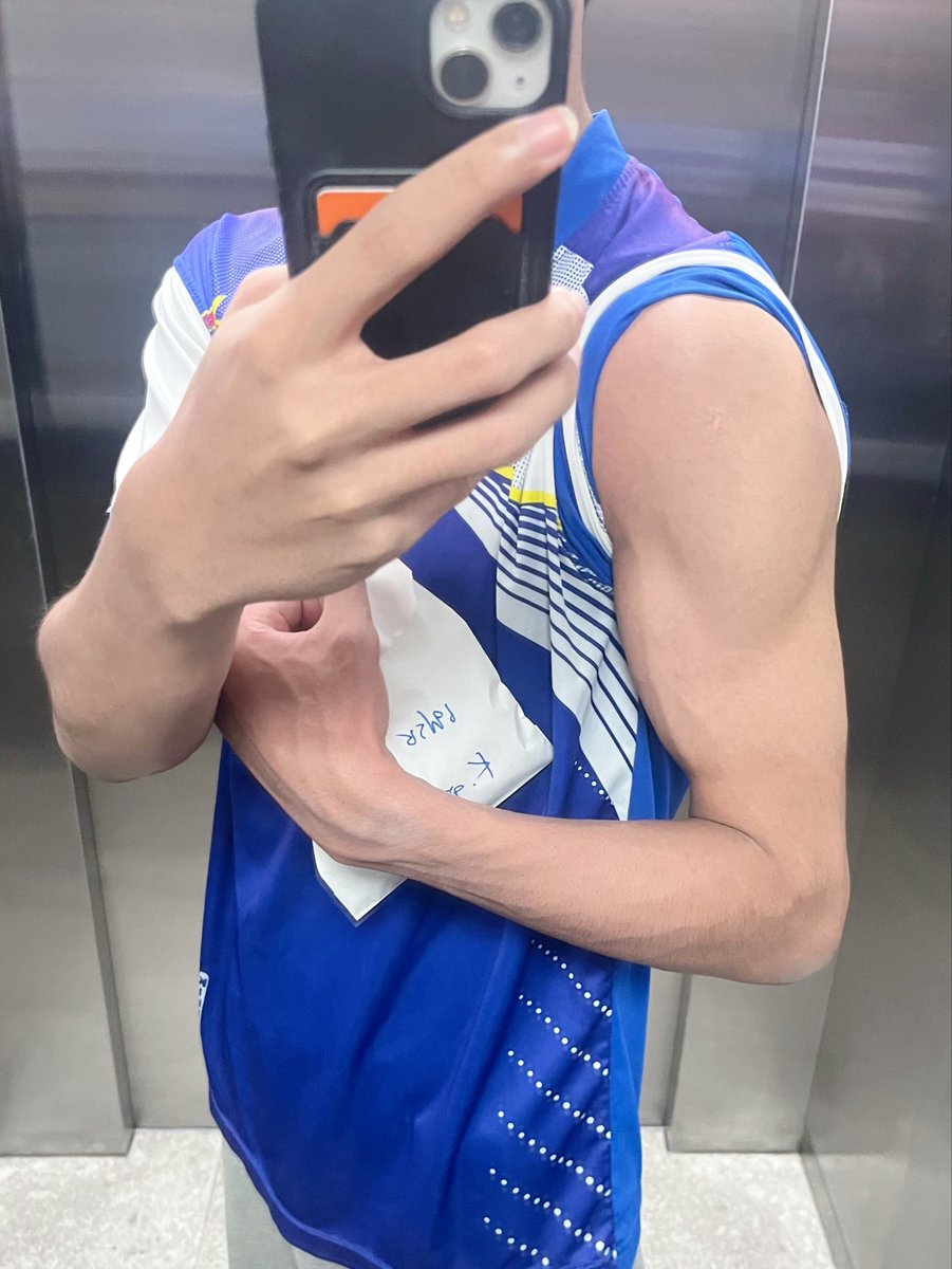 inxjun00's tweet photo. 🤓💪🏻 https://t.co/ZoRQEsSqXS