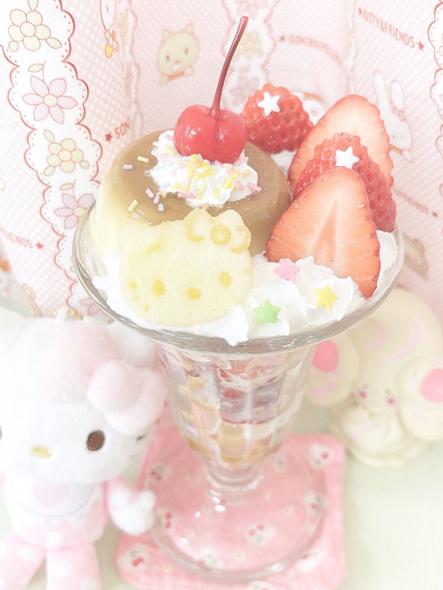 aeriflvr's tweet photo. how does pinterest see you ? 🍨 ♡ 

ʚɞ . room 
ʚɞ . singer 
ʚɞ . food 
ʚɞ . outfit https://t.co/AIAu0Fcy7S