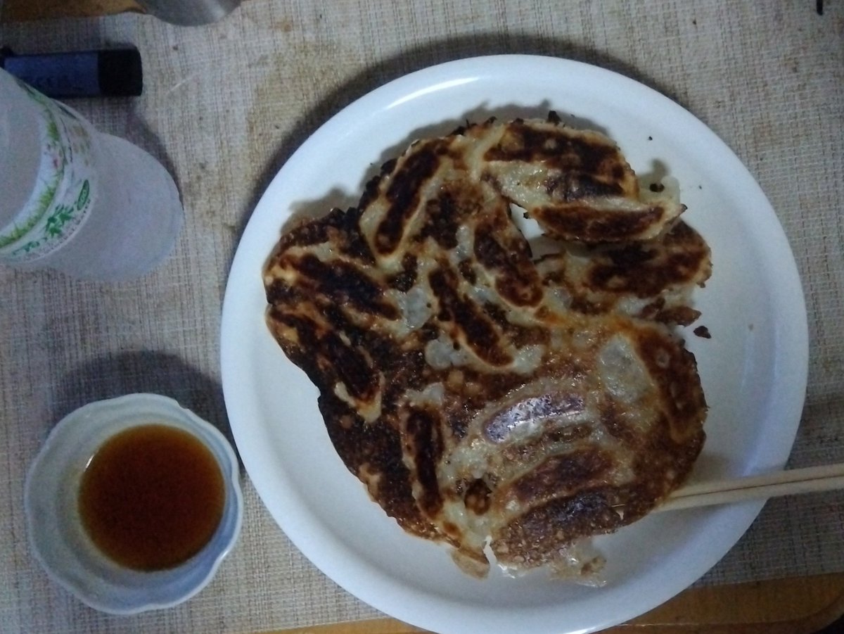 yowatare's tweet photo. 無性に食べたくなって冷凍焼いた

過去一上手く焼けてべりーはっぴ https://t.co/ZtR2wzgXhw