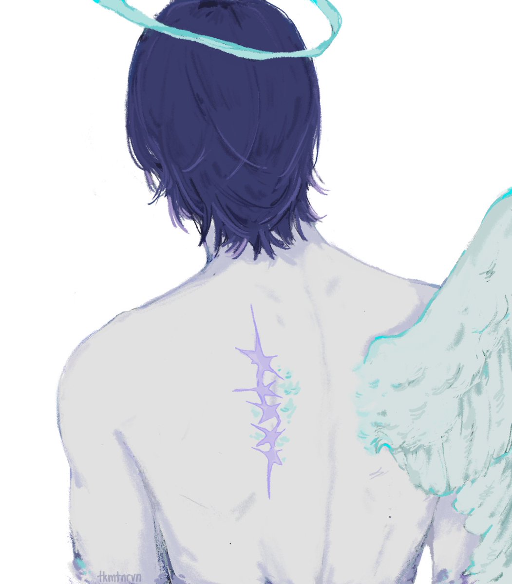 tkmtnrvn's tweet photo. I wanted to draw stars on his wing too https://t.co/09cCNbQqAM
