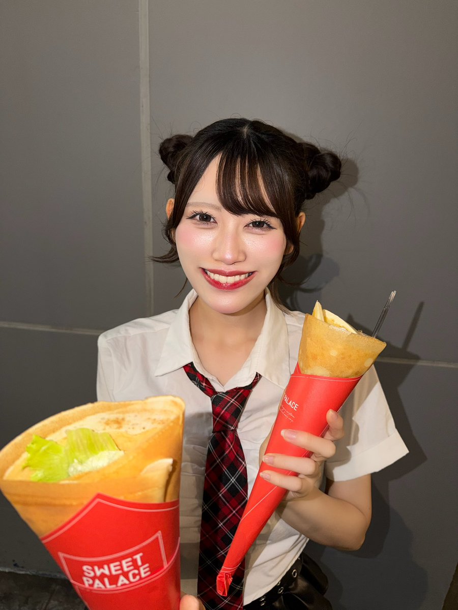 aika_merise's tweet photo. いっしょにたべよ？♡ https://t.co/l0SpY7jkDI