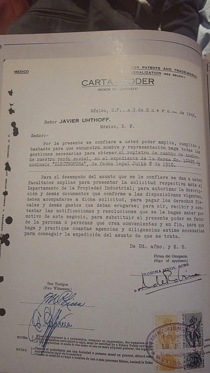 vidallerenas's tweet photo. La marca electropura @epuraoficial se registro en 1910 y ratificó su marca en 1950, en el expediente se señala la participación de los hermanos Robina en los 50s que fueron dueños de @RefrescoTitanmx ahora electropura es parte del portafolio de @PepsiCoMex https://t.co/Mchgjodru2