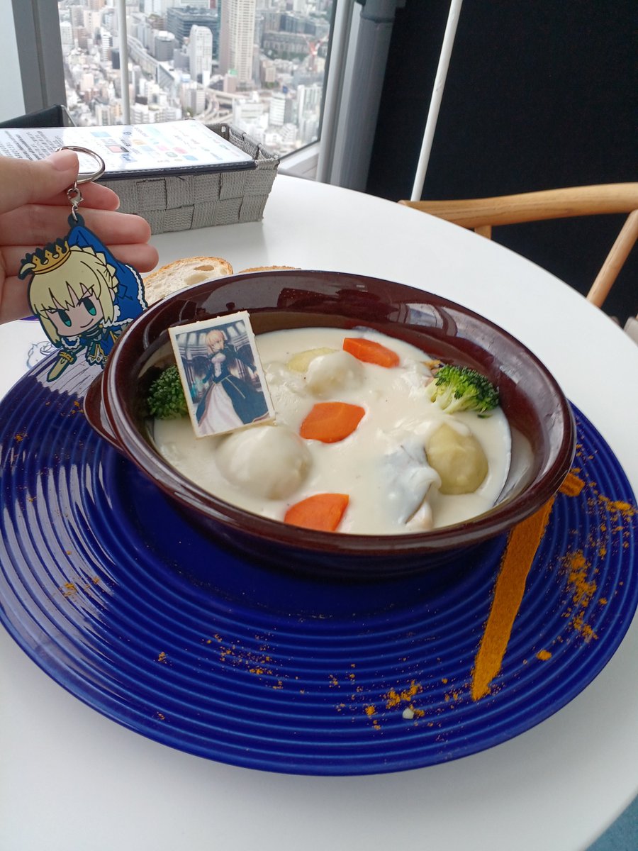 Med_odr's tweet photo. 星見の回廊行ってきました～
帰りにカフェで
アルトリアのシチューを頼んだのですが
すごい美味しくて……
あの時代のアルトリアに食べて欲しいなあと https://t.co/g3cKLrORoi