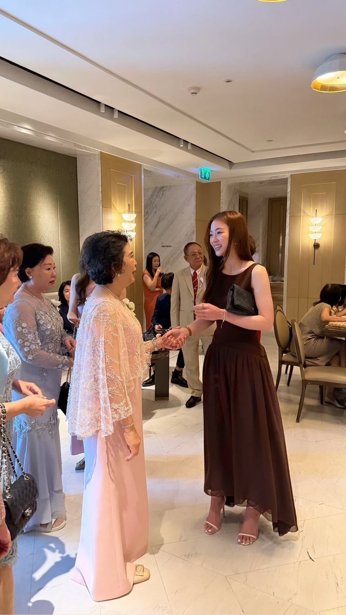 lenamiuluvs's tweet photo. she's damn rich RICH🫦

#MiuNatsha https://t.co/EZ75xPTslu