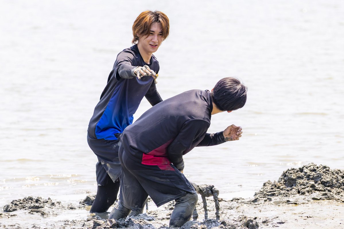 kjr_ktv's tweet photo. 【究極のうな丼編放送まであと2日✌️】

9/7（月）深夜1:46からは
#関ジュノーフィルター 
究極のうな丼編🎣

幻の青ウナギを釣るために
泥だらけになる３人👀

配信中の冒頭先行配信もご覧ください👇

#岡﨑彪太郎 #山中一輝 #大内リオン 
#関西ジュニア https://t.co/ioEnQ2CME2
