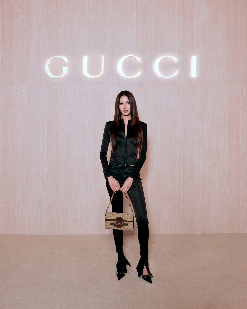 Viewinglove_'s tweet photo. (📷) 05092026 | view.benyapa’s instagram post update✨️
An evening worth dressing up for 🥂
#GucciPrimavera
VIEW GUCCI VIBES
#GucciPrimaveraxView
#viewbenyapa #สระอิของวว
#viewinglove https://t.co/DvIOgKosnp