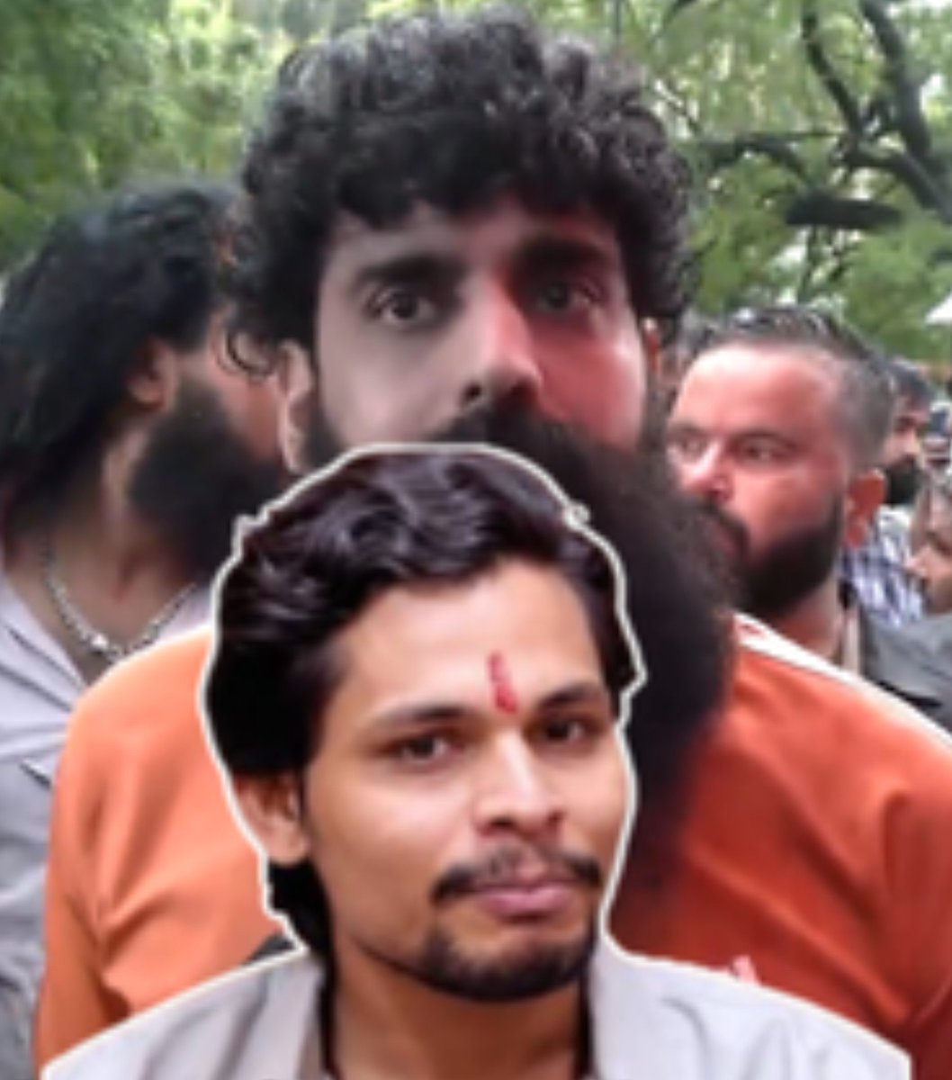 SurajKrBauddh's tweet photo. इस समय तमाम 'हिंदू नेता' दलित बच्ची को रेप थ्रेट देने वाले स्वतंत्र भारद्वाज के समर्थन में आंदोलन कर रहे हैं।

इन लफंगों को अपनी जाति के दरिंदे भी संस्कारी लगते हैं।

कुछ दलित आज भी खुद को गर्व से हिंदू बताते हैं। देख लो मूर्खों, तुम्हारे बहन-बेटियों के प्रति इनकी सोच क्या है! https://t.co/59czFulEAk