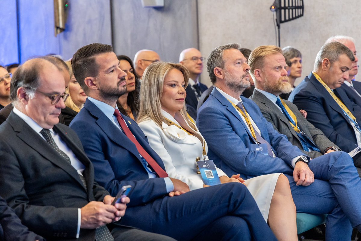 centralnabanka's tweet photo. 🌍 The high-level conference marking the 25th anniversary of the Central Bank of Montenegro has concluded, bringing together leading representatives of European and international central banking and financial institutions.

From Montenegro, one clear message: stability, resilience and institutional trust remain at the heart of central bank responsibility.

#CBCG25 #CentralBanking #Montenegro