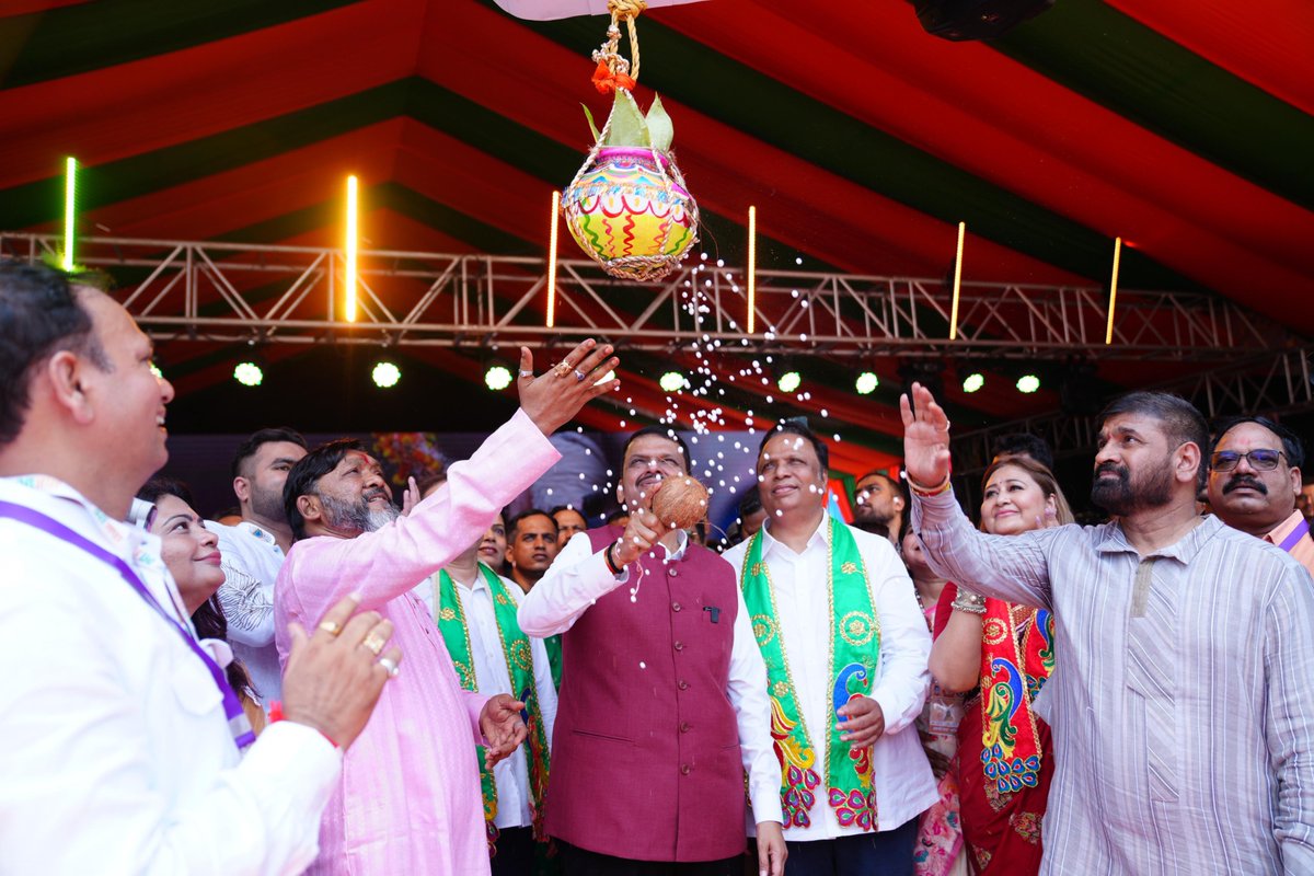Dev_Fadnavis tweet picture