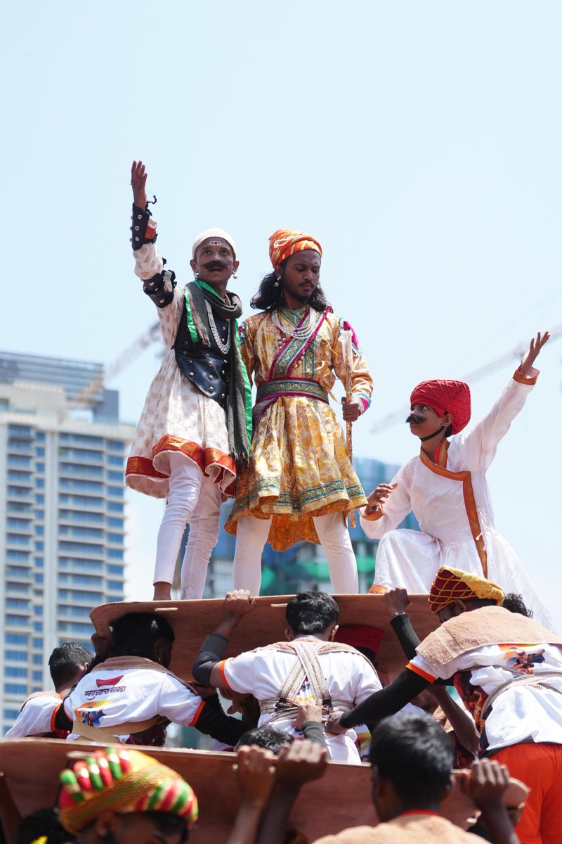 Dev_Fadnavis tweet picture