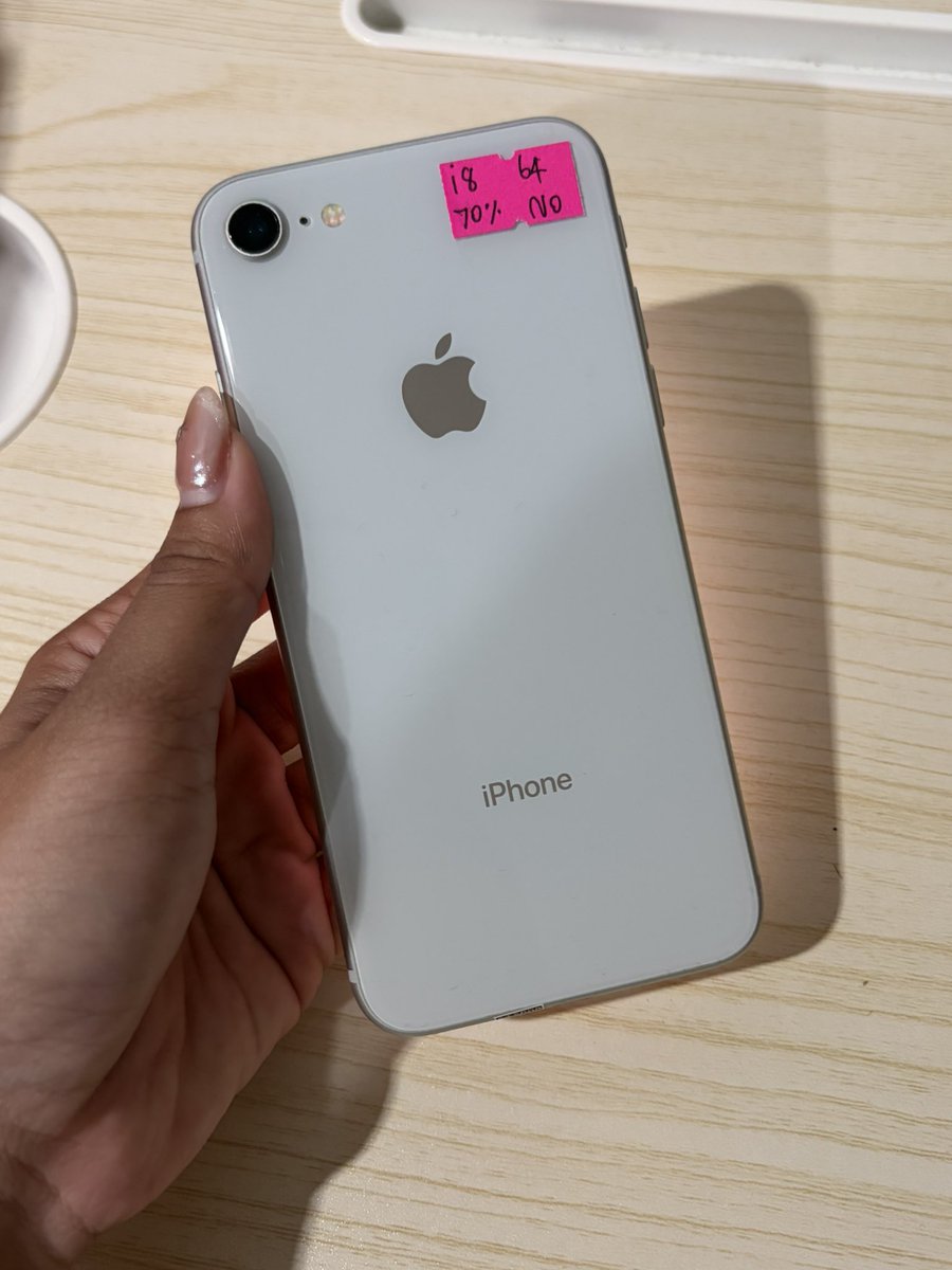 nuuna400's tweet photo. 🪷iPhone 8 64gb เบต้า70%
~ราคา 1,750฿ ส่งฟรี

•เครื่องเดิมๆบอดี้สวย จอไม่เหลือง
•ไม่ติดไอคาว รีได้ 
•กล้อง แฟลช ไลฟ์โฟโต้
•แอร์ดรอปได้ ลำโพง/ไมค์ปกติ
•ปุ่มโฮมปกติ (ไม่สแกนนิ้ว)

📍ส่งพัสดุ/นัดรับบีสีเขียว/แมสกทม
#ไอโฟน8 #ไอโฟน8มือสอง #ไอโฟนมือสอง https://t.co/XiDF0OLvB9