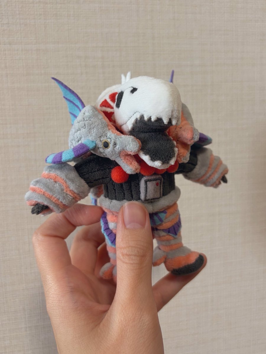 nicoladdy_t's tweet photo. 🐟サモーンぬい！完成です！🐟

＼シャケを食え／ https://t.co/uRfxTTKgqu