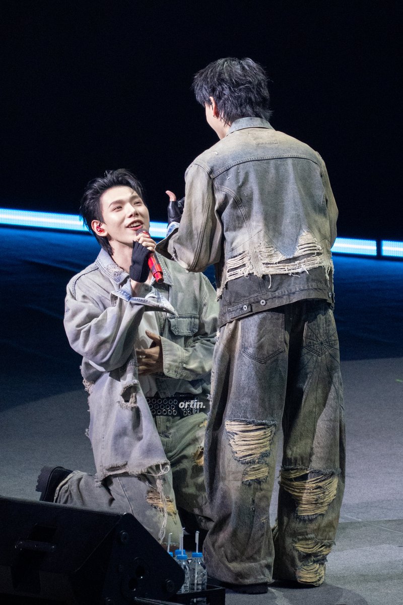 ortindoru's tweet photo. จังหวะสะดุ้ง จังหวะตกใจ ห้ะห้ะห้ะ คุกเข่าทำไมพี่!

DAOUOFFROAD x CAT EXPOP
#CATEXPOPxDaouOffroad 
#ต้าห์อู๋ออฟโรด #DaouOffroad https://t.co/jieeIXVRpo
