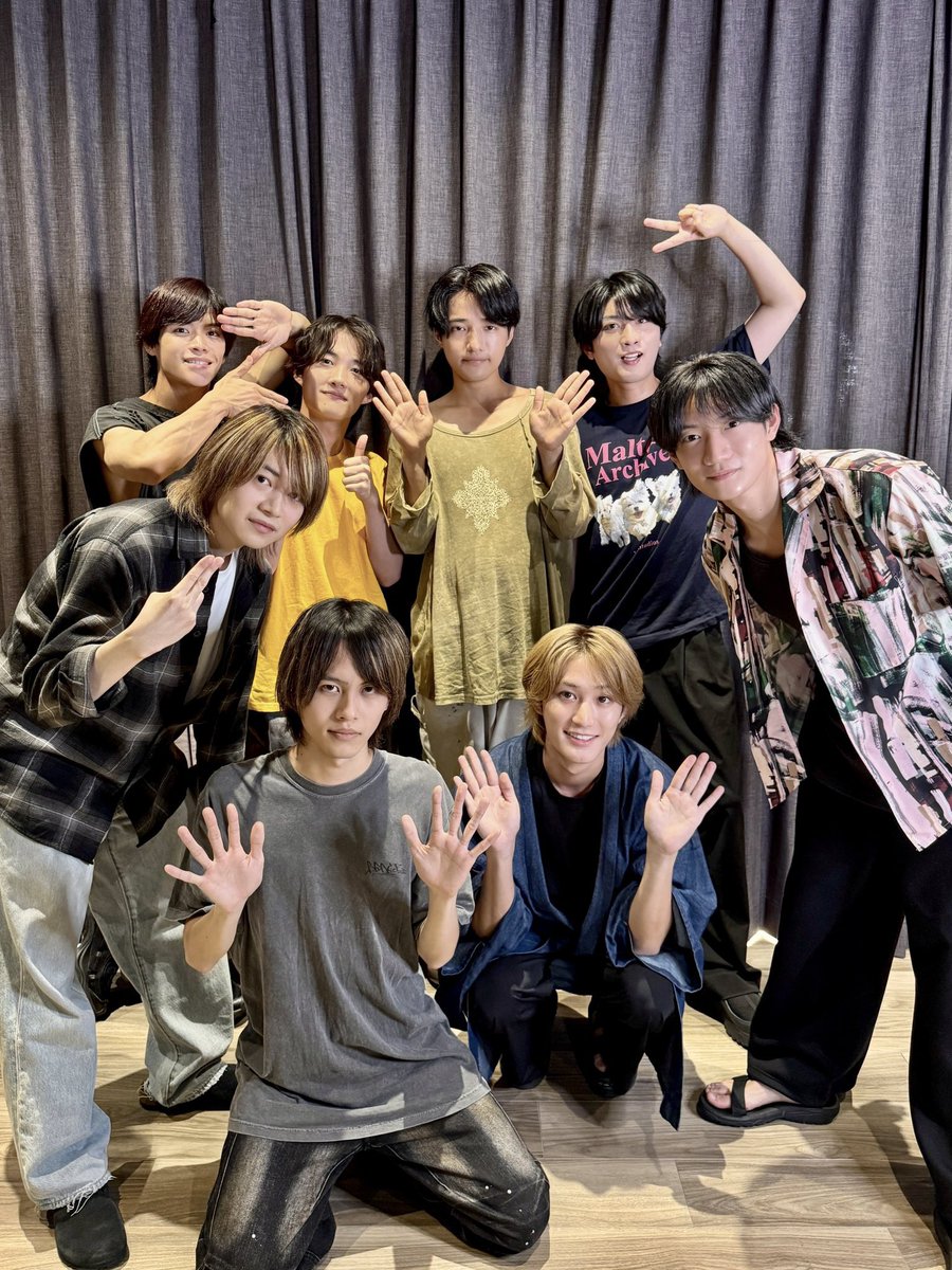 ___y___rr_oO's tweet photo. ラポネ推してる身からしても
外国にはいってほしくない…日本で活動してほしい。切実に。
ファンが増えたり知ってくれる人が増えるのはいい事だけど…
楽曲も、お願いJ-POPでずっといて。 https://t.co/xS1MjoYkIv