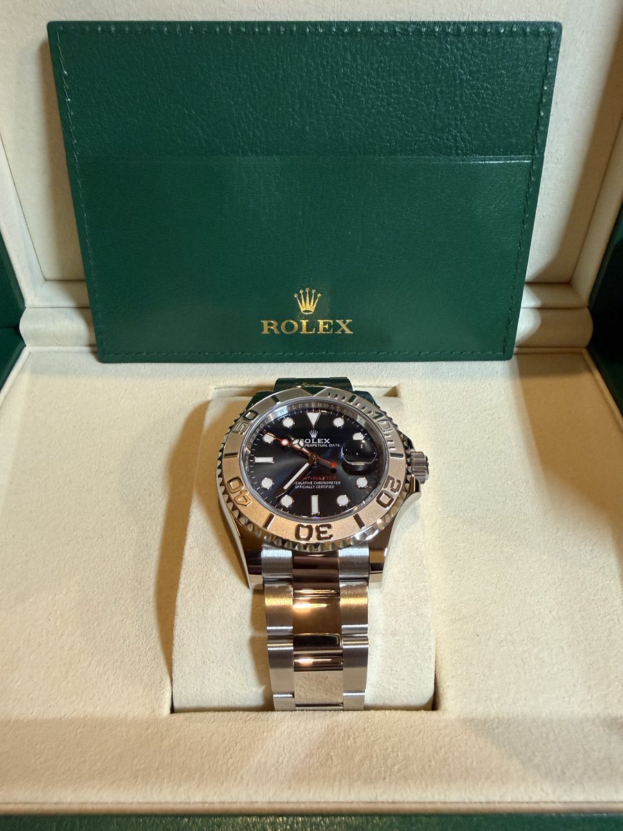 kaitorisoudan's tweet photo. 2026年8月買取紹介　未使用2026年8月

ROLEX ロレックス
ヨットマスター40
ブライトブルー
126622

235万買取相場

245万で買取

いつも有難うございます。

ロレックスマラソン
予約
表参道
レキシア
並木
新宿
名古屋
ヒルトン大阪
226627
126680
126688
エルメス買取
時計買取
ロレックス買取 https://t.co/N4rJytdpx7