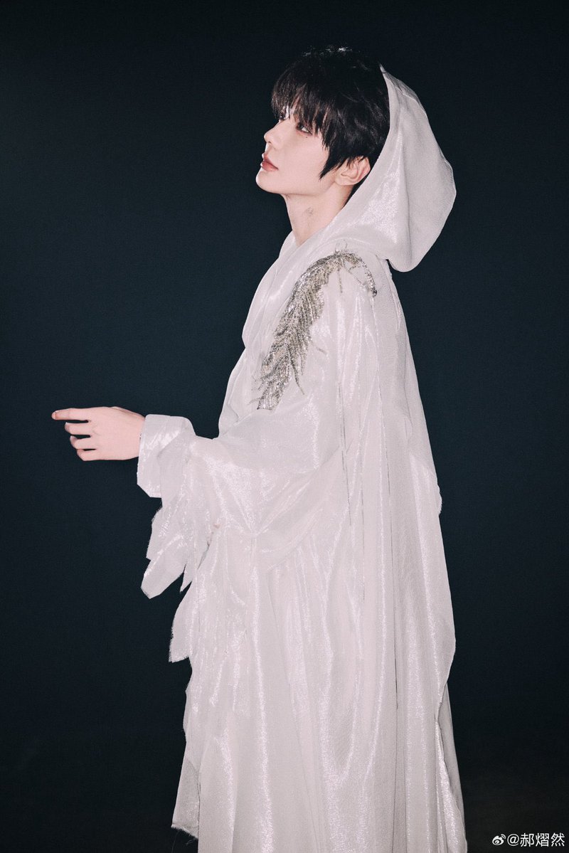 haoyiranlight's tweet photo. — 🗓️ 2026.09.05
HAOYIRAN | WEIBO UPDATE 

🔗 https://t.co/QHSwMQi1GX

นับถอยหลังสู่การออกเดินทาง… ทุกคนพร้อม! ขอให้ทุกคนเริ่มต้นการเดินทางในวันนี้ด้วยความสุขและรอยยิ้มกันนะครับ

─── ⋆⋅☆⋅⋆ ───

CHANCING UPON THE LIGHT
#OurStarHYRBirthdayConcert

#haoyiran #郝熠然 #ห่าวอี้หราน
