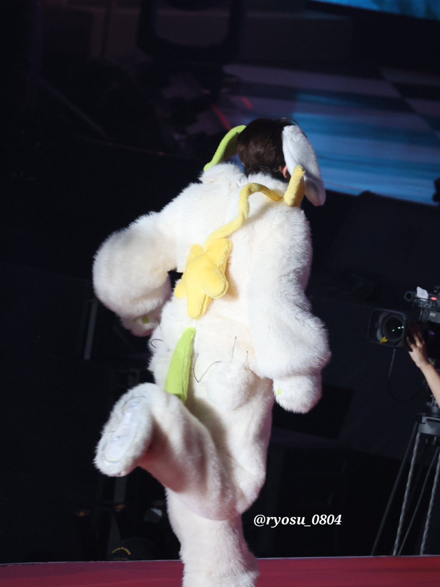 hirosekuri's tweet photo. ㅅㅂ다 모르겠고 지금 이거 보러 대만 간
위즈니들이 세상에서 제일 부러움
 https://t.co/4mE58nBPDT https://t.co/FtVCuFpAgy