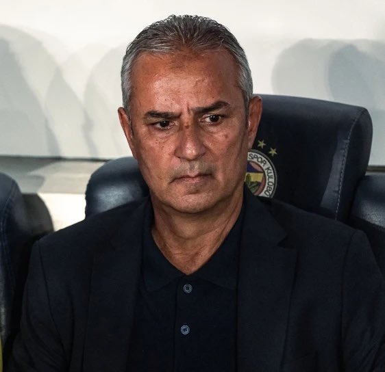 parttimefenevli's tweet photo. Fenerbahçe, Beşiktaş’ı yenmesi halinde;

✅ Galatasaray’a -1,

✅ Beşitaş’a 3,

✅ Trabzonspor’a 5 puan fark ata…

korktunuz dimi.. https://t.co/muWDsRAQoo