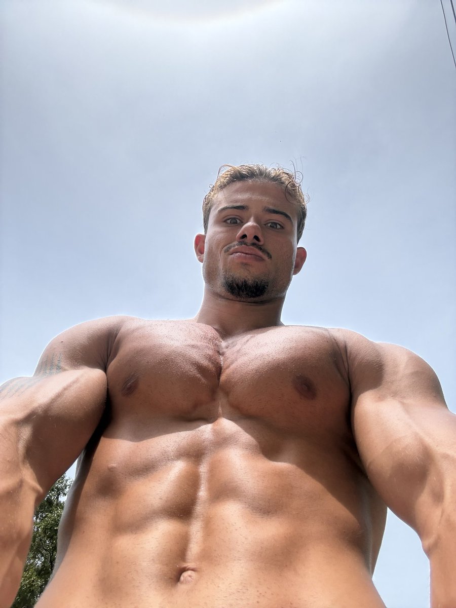 Kingofgains_2's tweet photo. Sup Ngs 🤓Time to work ! https://t.co/TF6UzWFujt