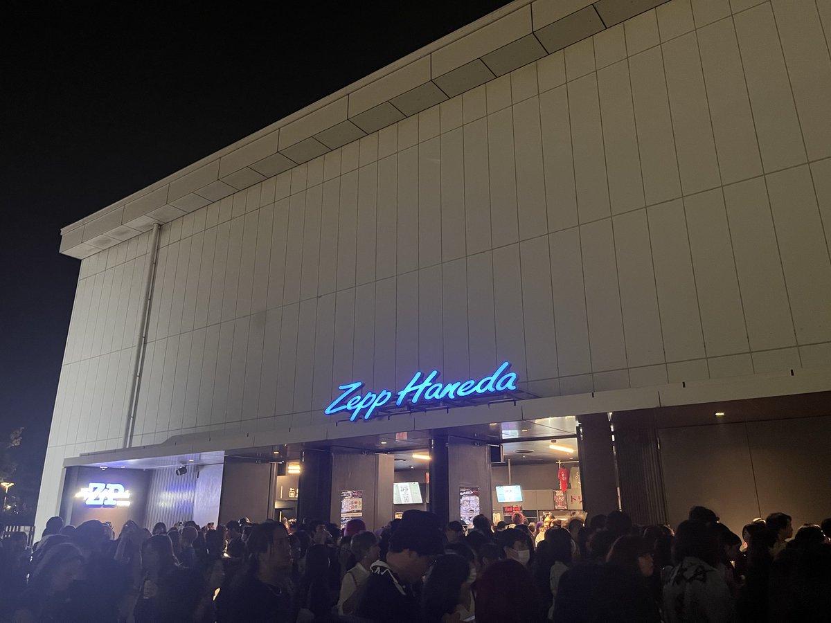 toku430's tweet photo. 全てぶちまけてきました。想像以上に熱いライブでした。武道館行きたいな… https://t.co/KN6SLvMaVq