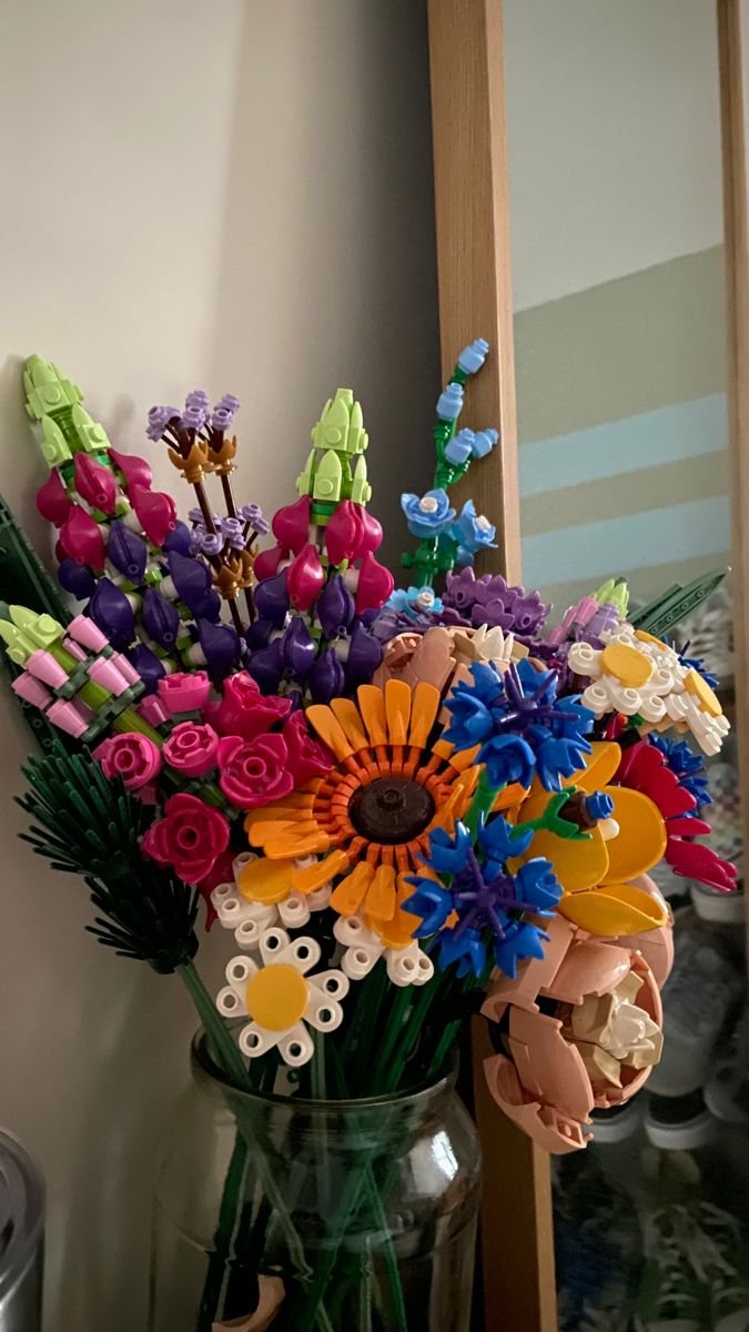 dreamyflowerrs's tweet photo. lego flowers https://t.co/qJog9sN2tW