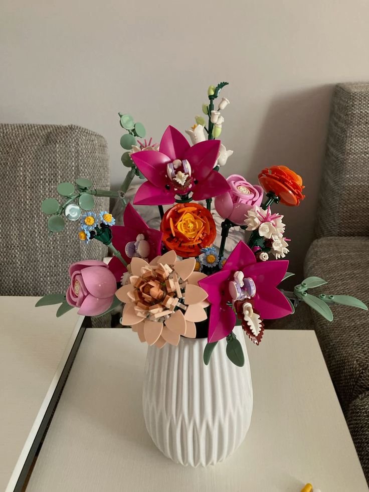 dreamyflowerrs's tweet photo. lego flowers https://t.co/qJog9sN2tW