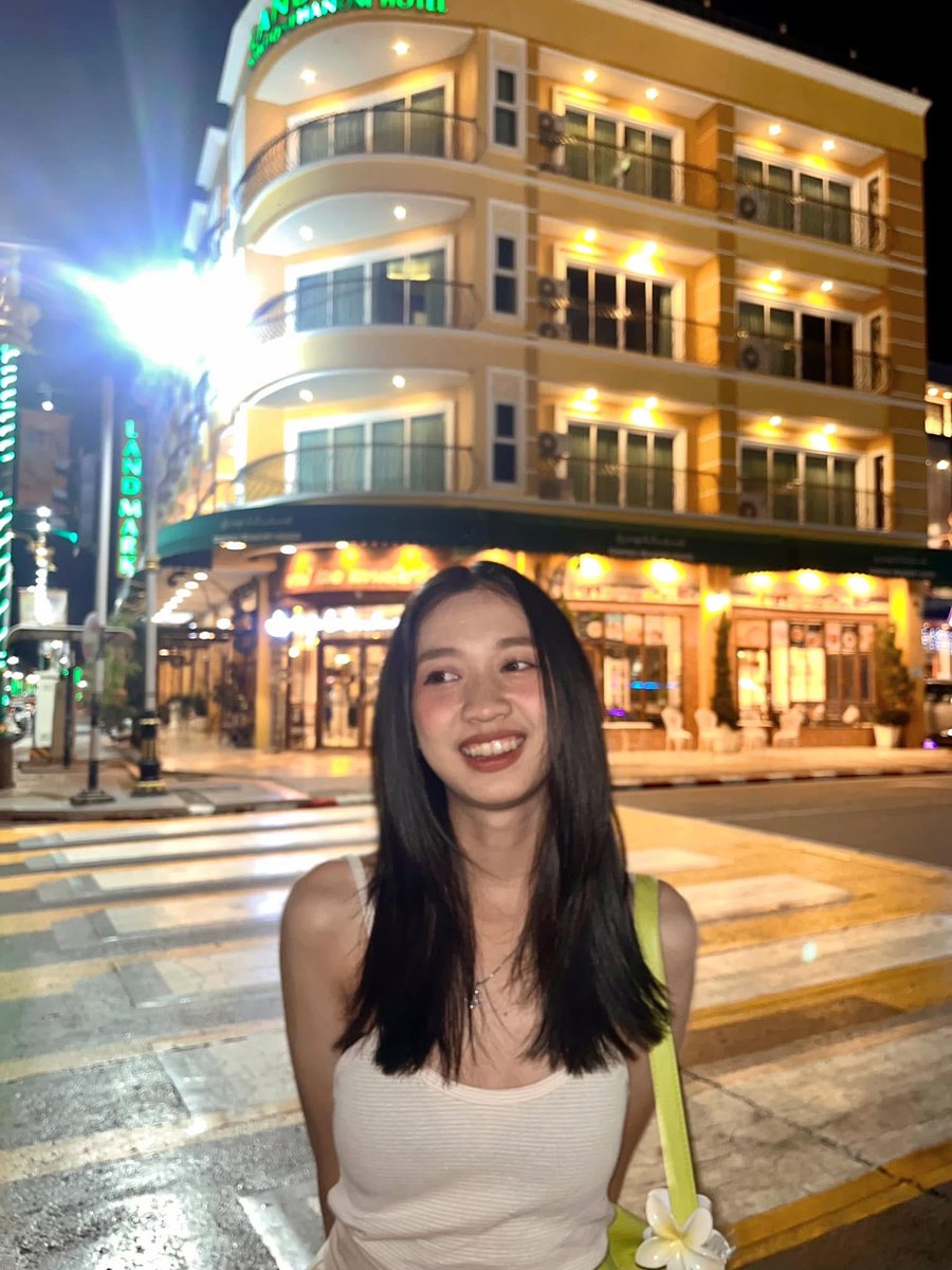 kommikee37's tweet photo. ทีเด้ด ม.นครพนม ใครเคยเยดมันเหมือนผมมั้ยย🤣 #นครพนม #นครพนมนัดเย็ด #นครพนมนัดลับๆ https://t.co/Z1fyjBfOK5