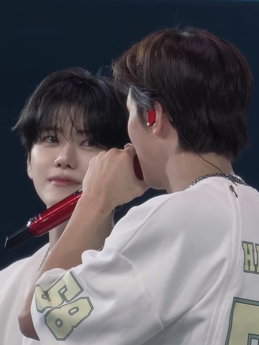 urfavvleehaenie's tweet photo. ชั้นเดรส เขินแทนยัยน้องดง🥹 https://t.co/PkdwCg8eir