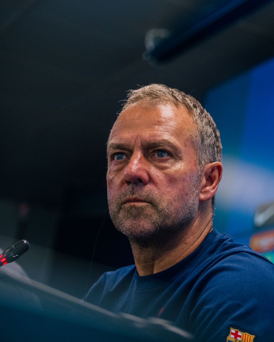 FCBarcelona_es's tweet photo. 💬 Hansi Fick, sobre la elección de capitanes: "Llevamos aquí dos años y conozco más al equipo. He decidido dos capitanes y los otros tres los ha votado el equipo. Tenemos a Raphinha, Pedri, Eric, Frenkie de Jong y Lamine Yamal." https://t.co/5rf670xnhG