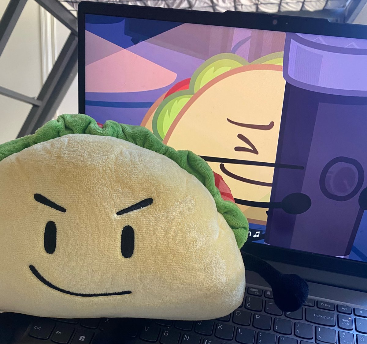 ezralovetacomic's tweet photo. II SEASON 4 EP 7 
.
z
z
z
z
z
z
zz
d
d
d

.
z
z
z
z
z
zz
z
z

hi tacomic nation #inanimateinsanity #osc #tacomic #tacoii #art #ii i’d be as happy as taco if i got to be in Mic’s tits too https://t.co/XE3kbnRuEI