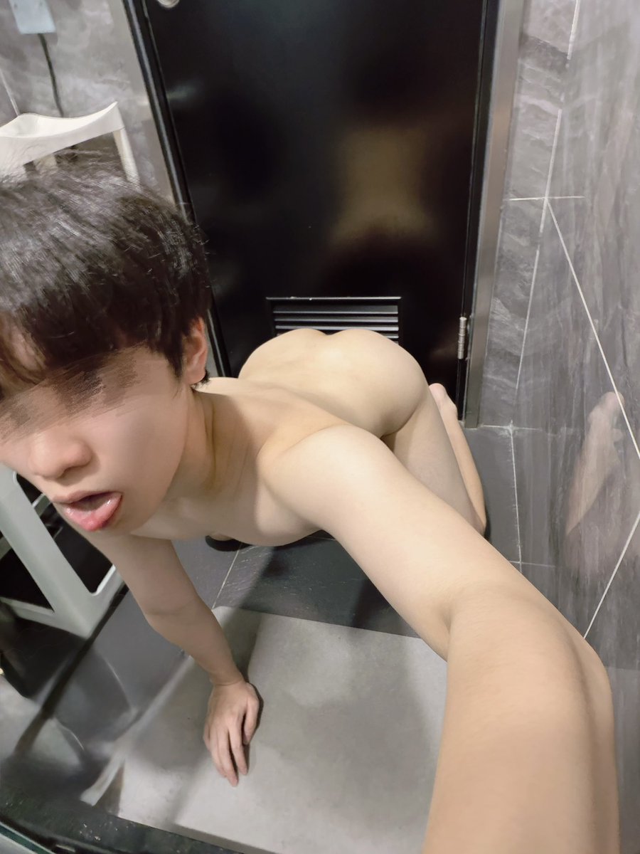 07lhs_sh's tweet photo. 最近有冇人約？🙈🐶😝
Retweet+like+follow有片睇😝
#retweetformore https://t.co/ctKYcmN5zc